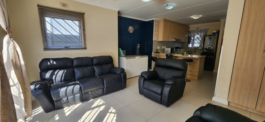 3 Bedroom Property for Sale in Buhrein Western Cape